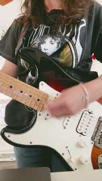 Fade Into You - Mazzy Star (lol cover bc im bored)