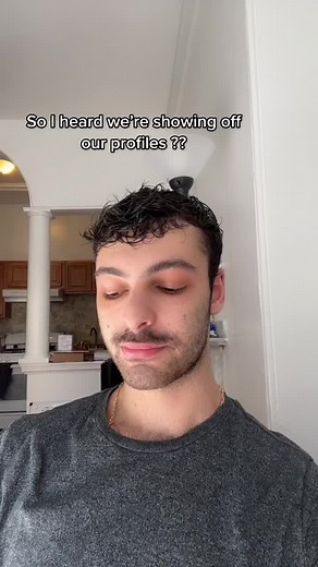 Silly Reactions in the Kitchen: Fun Video Moments