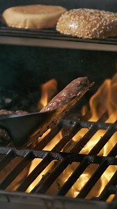 Grilled or smashed? Plain, plus cheese, or piled high with all the fixin’s? Tell us your ultimate burger combo in the comments. ⬇️ Then, get our Ultimate Burger recipe here: https://blueplatemayo.com/recipes/ultimate-hamburger/ | Blue Plate Mayonnaise