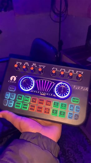 Rounak Rounak on Instagram: "Level up your audio quality 🎙️🔥 This cezo complete mic kit comes with: ✔ Condenser Microphone ✔ Boom Arm Stand ✔ Pop Filter ✔ Shock Mount ✔ Sound Card #Perfect for recording, podcasting, voice-over & content creation. Clear sound, easy setup, professional vibes. #cezo #MicSetup #HomeStudio #ContentCreator"