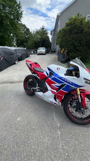 2024 Honda cbr600rr cold start & walk around! #motorcycle #honda #cbr600rr #bikelife #motovlog