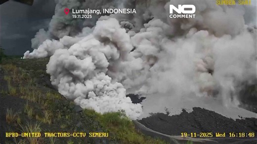 Le mont Semeru en Indonésie en éruption, nuées ardentes et évacuations