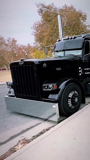 Big Rig Jatt: Punjabi Trucking Lifestyle in the USA and Canada