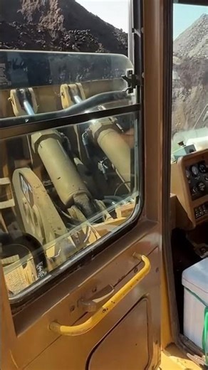 John Deere 993K: The Ultimate Powerhouse! 💪🏗️