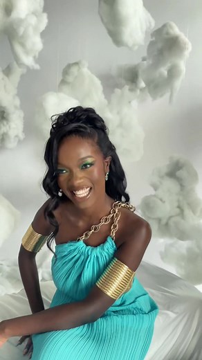 BTS of our shoot with @bigbahddie #fyp #tiktok #trending #photography #morethanlenses #bts #viralvideo #viral