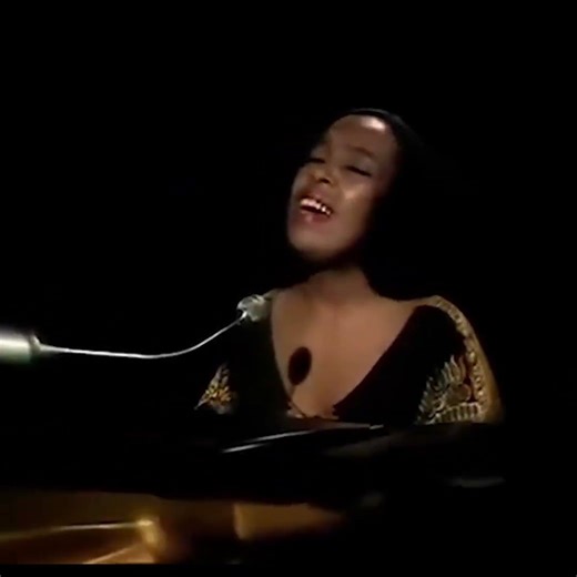 Roberta Flack Sang Like She Meant Every Word