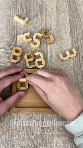 Place Numbers 0–9 in Frame Puzzle Guide