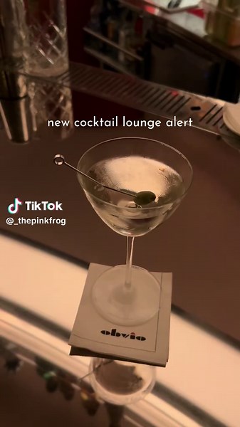 currently begging pleading to get off the waitlist at hillstone in case you’re wondering