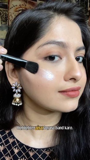 Highlighter application Do's & Don't✅ #highlighter #makeup #makeuptutorial #ytshorts #shorts