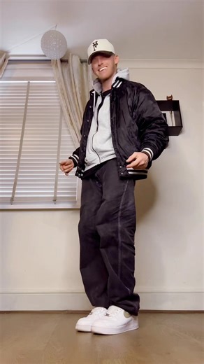 Tease Me 🔥🔥🔥😝 #jb #teamjb🖤 #fyp | blocboy jb dancing