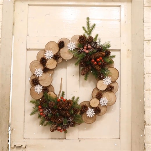 132K views · 1.6K reactions | DIY rustic wood slice Christmas wreath | Life and Fun Story | Facebook