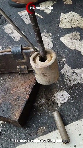 technique to easily remove the bushing #mechanic #remove #technical #technique
