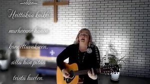 Iltavirtenä Elisa Hietikko esittää tutun virren 338, Päivä vain ja hetki kerrallansa. Virren sanat löytyvät täältä: https://virsikirja.fi/virsi-338-paiva-vain-ja-hetki-kerrallansa/ | Kirkko Suomessa
