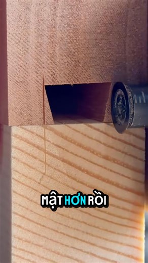 574K views · 12K reactions | Trong giao tiếp, sự dí dỏm đúng lúc giống như muối trong món ăn. Chỉ cần một chút là đủ khiến câu chuyện "ngon lành" hơn hẳn!  Xem ngay bộ sách tại: https://www.trituebook.online/thomkhieuhaihuoc “Một nụ cười là liều thuốc tốt, nhưng một câu nói tinh tế còn là nghệ thuật chữa lành" | Sách Vàng Tri Thức | Facebook