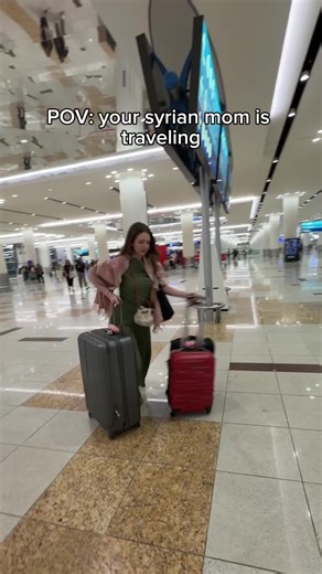 Don’t worry she spoke to 7amode when she reached thanks to @Simly - eSIM Internet Plans #syrian #arabmom #airport #travel