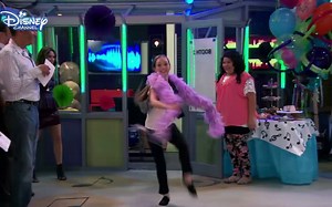 Austin & Ally - Finally Me Song