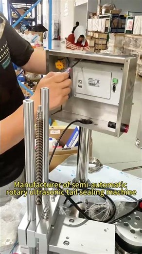 Cosmetic Essence Liquid Hose Plastic Tube Filling and End Tail Sealing Machine