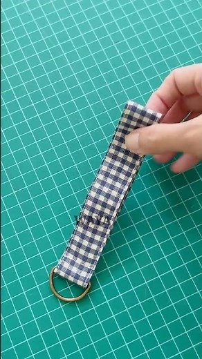 Sew This in 5 MINUTES! 🧵✨ | DIY Gingham Wristlet