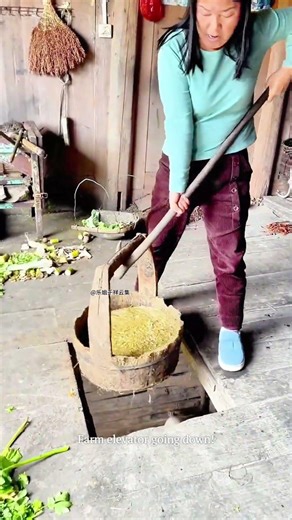 Uber Eats for PIGS?! 🐷 The ultimate VIP room service airdrop! 🚁#farminglife #farmhacks #genius