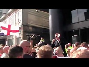 Tommy Robinson (EDL) Threatens "Every Single Muslim" in the UK