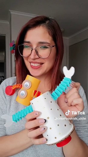 Cómo hacer un robot reciclado fácil para niños