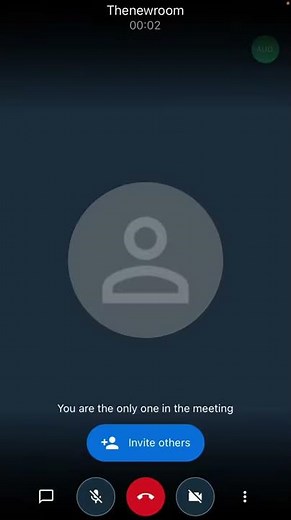 How to invite others to Jitsi Meet room?
