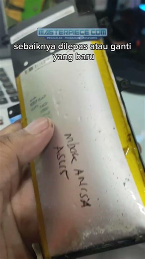 The appearance of the Asus Laptop battery is swollen #battery #laptopbattery #masterpiececomsukoh...
