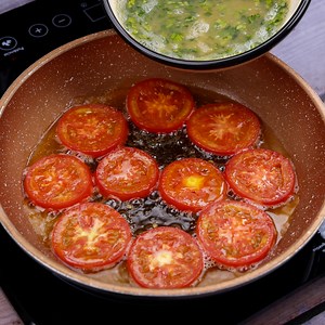 825K views · 12K reactions | the most delicious tomato omelette I’ve ever had | Recipes Learn | Facebook