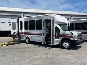 50100 2018 Ford E-450 Startrans 13-Passenger Non-CDL accessible ADA wheel chair shuttle for sale