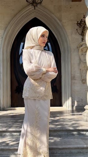 Design Letops No 1 Malaysia on Instagram: "Esok adalah hari yang ditunggu-tunggu oleh semua!! 🔥 Dah ready ke nak pau cik abang belikan baju LEEYANARAHMAN? All koleksi Batch 1 akan release di semua platform pada 10 Jan!! Pembelian #MajestéSyawalLEEYANARAHMAN di butik akan receive voucher RM20 OFF for your next purchase!! ✨ Purchase at: Walk in Boutique (Waze) : - LEEYANARAHMAN Boutique, Ostia Bangi - LEEYANARAHMAN Kelantan -LEEYANARAHMAN, Thailand Website : 𝙬𝙬𝙬.&#x