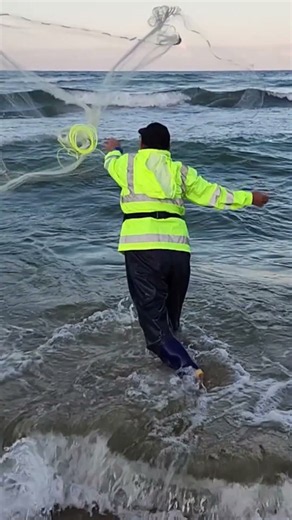 숭어 투망낚시 #투망낚시 #투망 #fishing#가을 #바닷바람