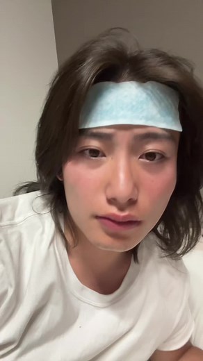 1万人ありがとう❤️‍🔥 それと同時に現在体温38.8、 頭痛、喉痛、寒気ありますが負けずにこれからも頑張ります。あと喉痛い時の対処法教えてくださいー#fyp #fypシ #風邪