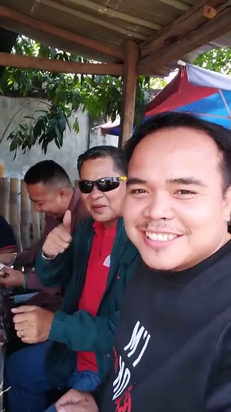 63K views · 2.3K reactions | Mga kauban nga tigbalita naniudto sa brgy. Pooc Talisay City. Kabrigadang Arnel Pahanonot, Katropang Benjie Talisic, Gregy Magdadaro, Kafuerza Rowena Capistrano and Kapusong Cleufer Lumayag #food | Alan Domingo | Facebook