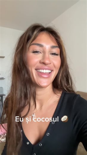 Yasmin Awad on Instagram: "Mă pregătesc să merg la sală. Locul unde am învățat ce înseamnă disciplină, răbdare și limite împinse puțin mai departe. Îmi place nuca de cocos. Mult. Ironia e că acolo o să mănânc… cam doar atât. Poate corpul o să resimtă primul șocul, dar mintea e cea care va duce greul. Mă antrenez de ani de zile. Pentru corp. Ce urmează e antrenament pentru caracter. #survivor"