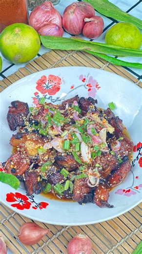 85K views · 725 reactions | เนื้อคลุกฝุ่น เนื้อนุ่ม น้ำจิ้มแจ่วแซ่บ...