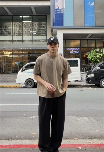 Comfy Dress and Denim Shorts Outfit Ideas for Summer