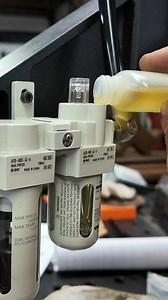 How do you keep your Pneumatic FlexArm working like a well-oiled machine? By keeping it well… oiled. Lucas explains how the air/water separator and oiler function on pneumatic models. Check these two reservoirs often, keep the oil filled, and drain the water separator regularly. With simple maintenance, your Pneumatic FlexArm can last a lifetime. Get your Pneumatic FlexArm today at FlexArmInc.com. #FlexArm #Tapping #Reaming #Chamfering #Manufacturing #Fabrication #Efficiency #FlexMachineTools #F