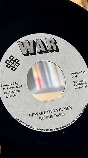 Ronnie Davis - Beware Of Evil Men #reggae #vinyl #roots #rootsreggae