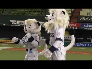 優勝した瞬間のライナ 走り寄って抱きつくレオ