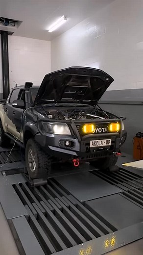Safe tune on the Hilux 🐺 @dieterpey Yes, I have a software map on my Hilux and no that's not the cause of the injector failure... I had my Hilux tuned over a year ago and Q-Tech and I've regularly gone to @ksd_tuning to do power runs and check-ups to ensure my tune is good and safe. After the repairs, I went back to Koosie and the same map was still loaded and untouched. The new injectors are working correctly, so the spray pattern is slightly different. This lead to a slight decrease in power,