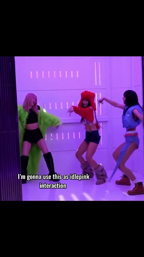 Lisa was getting into it #purplesoyeon #blackpink #gidle #mybag #kpop #kpopfyp