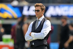 NFL Week 9 announcers, television broadcasters, announcing crews for NFL Week 9 schedule