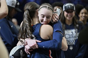 "First bucket twinnnnn": Paige Bueckers celebrates ex-UConn teammate Nika Mühl's first WNBA bucket for Seattle Storm