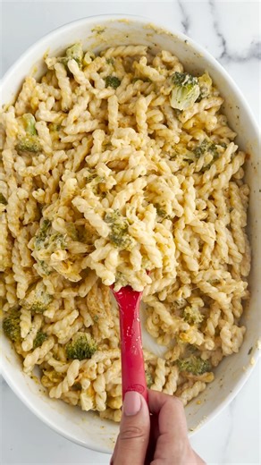 155K views · 1.2K reactions | Broccoli and Cheese Pasta Bake. Comment PASTA RECIPE below and we’ll DM you think full recipe! #pasta #EasyRecipes #fooddolls | Food Dolls | Facebook