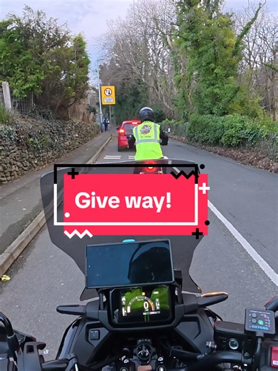 Patience is the key, give way to oncoming vehicles. On a lesson note CBT for his big bike test. 👍 #instructor #isleofman #motorcycle #learner #cbt