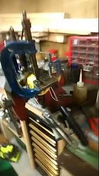 How to magnetize a dead magnet