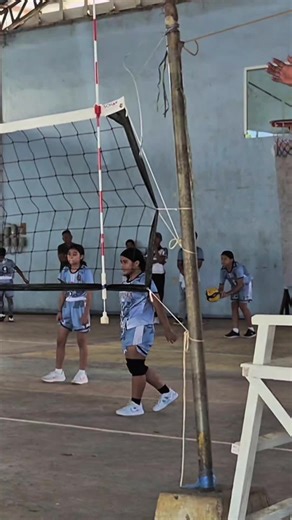 Another strong strike from our Captain! 🔥🏐 Precious Anthonia Villaraiz delivers a powerful attack against CADPRISAA in the Volleyball Elementary Girls division. Leadership and momentum in one swing! #VCDESJuniorFireAntz #PreciousAnthoniaVillaraiz #TeamCaptain #CDAA2025 #VolleyballElementaryGirls