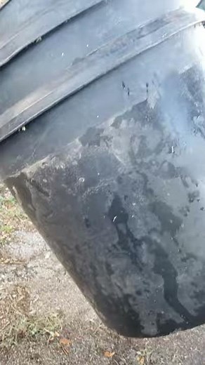 How to get stuck buckets and tubs apart