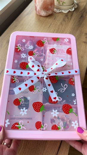 Create a Thoughtful Valentine's Gift Box