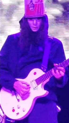 Buckethead CRAZY Shred 🔥 #guitar #music #buckethead #shorts #unmasked #gunsnroses #shred #smooth